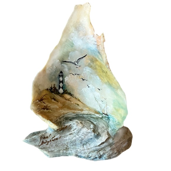 Original Signed Art, Holden Beach N.C. Painted Shell Clusters, Set of 2 - Picture 2 of 13